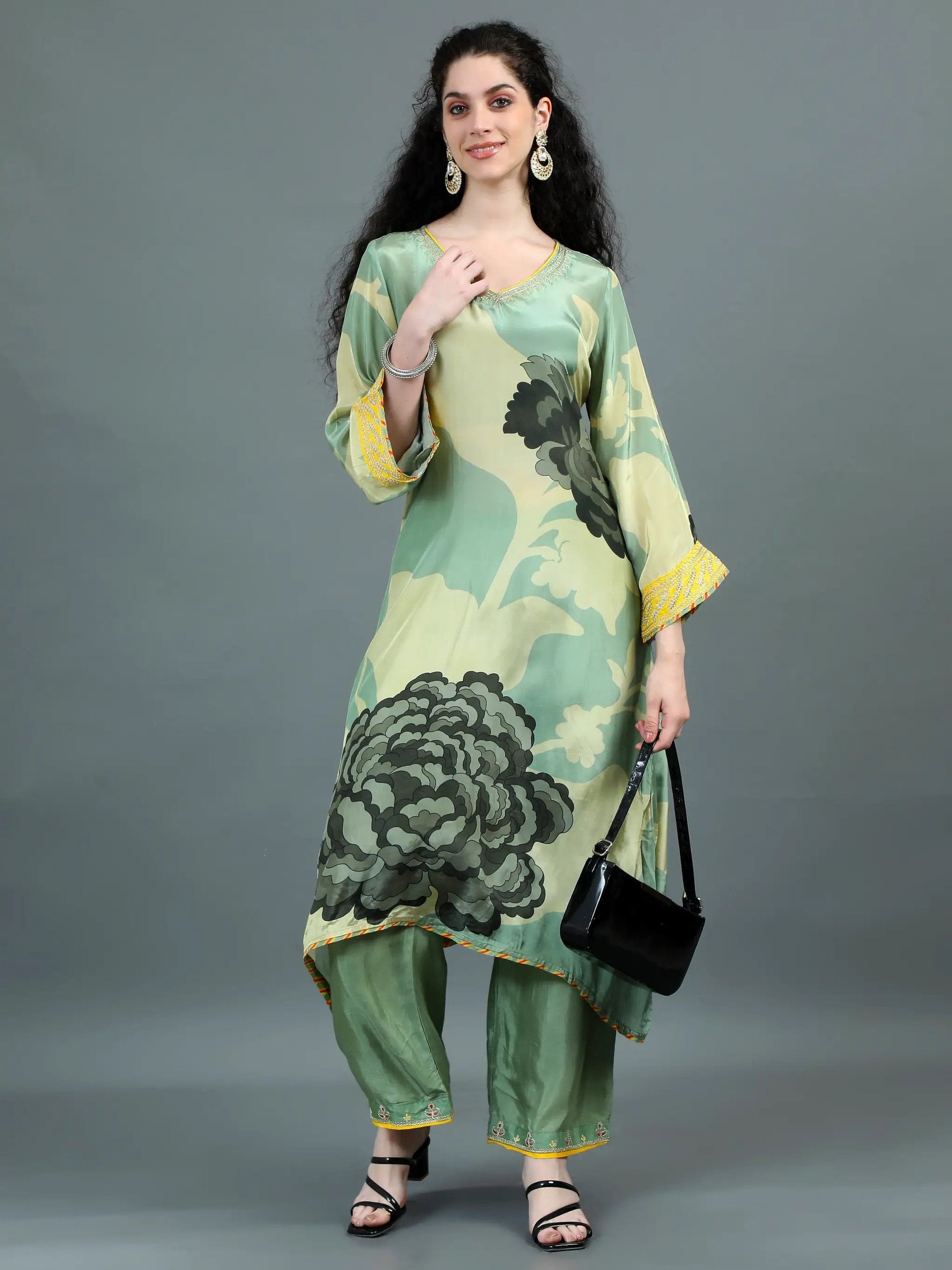 Posh Pastel Green Floral Print Kurti Set with Pockets