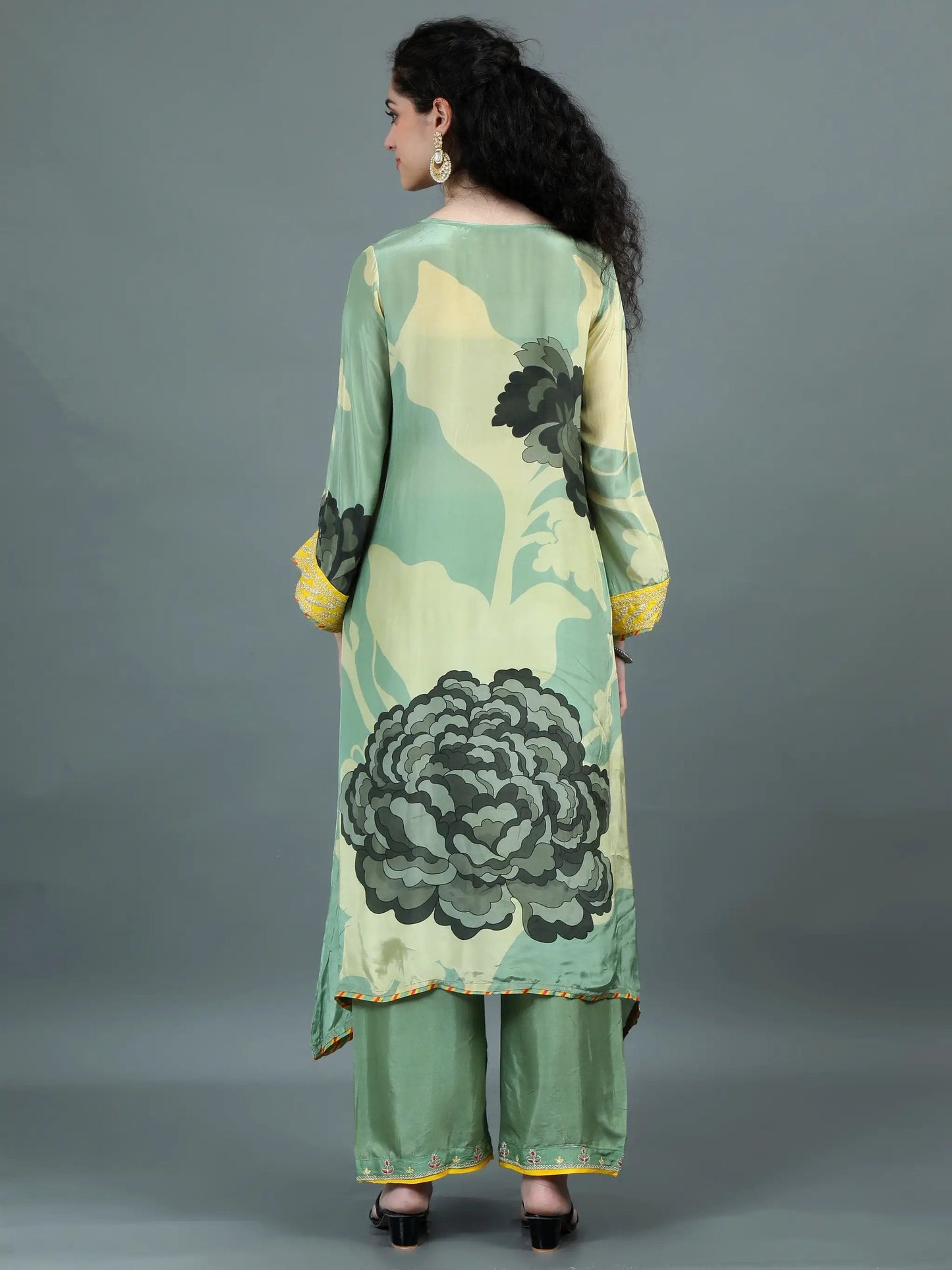 Posh Pastel Green Floral Print Kurti Set with Pockets