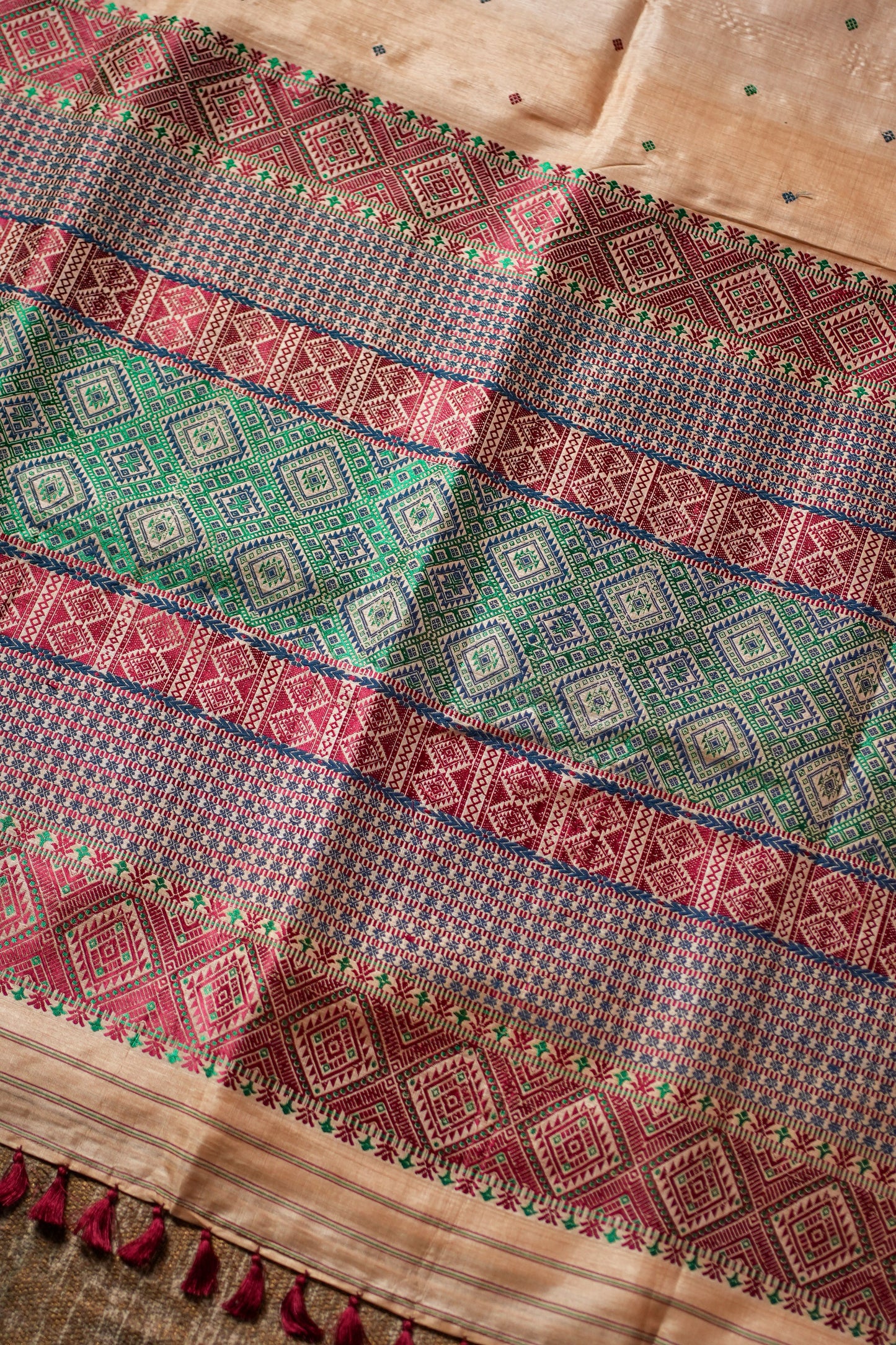 Assam Handloom Pure Tussar Silk Saree – Temple Border Weave in Festive Ivory and Multicolor Pallu