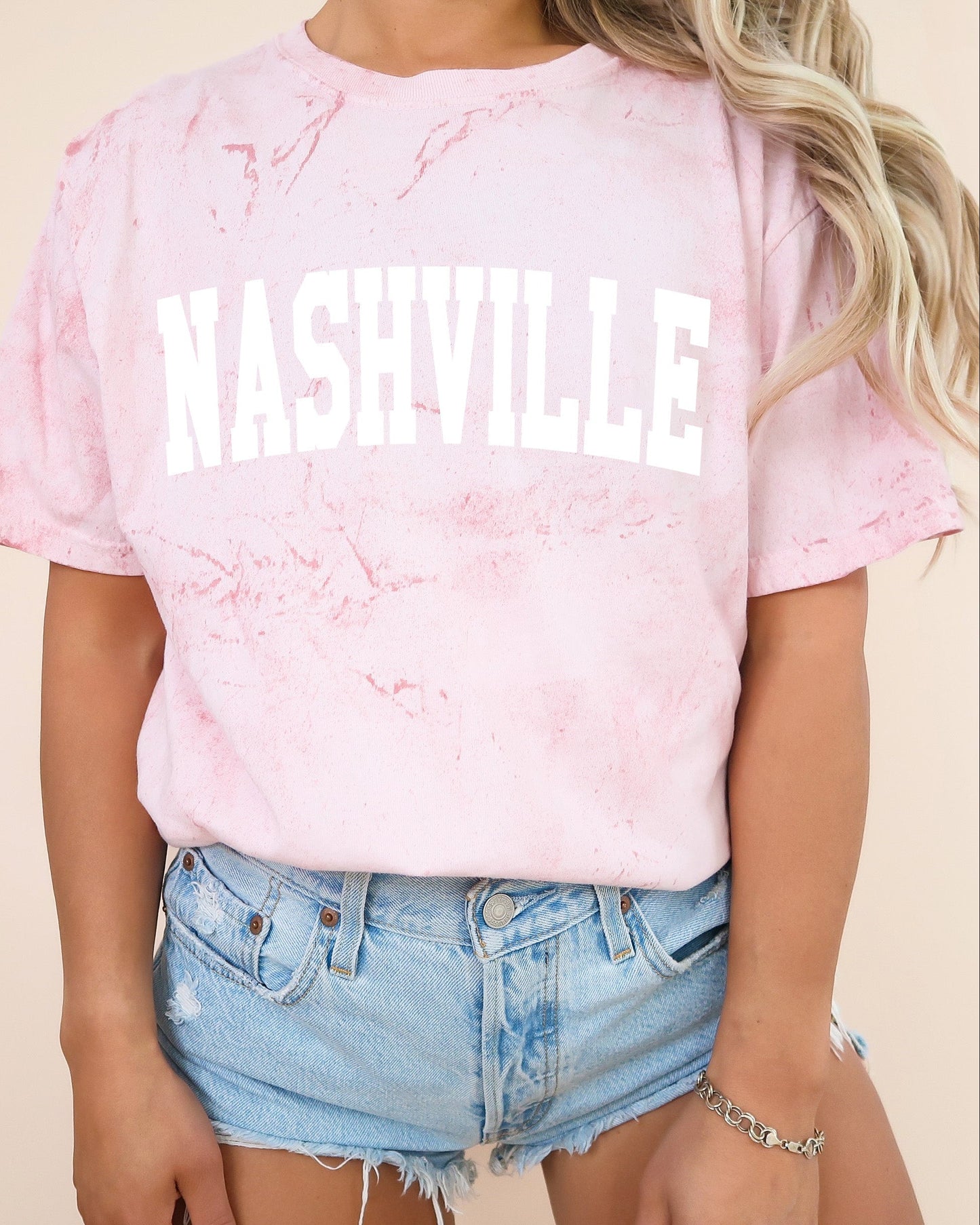 Nashville City Comfort Colors T-Shirt – Garment-Dyed Vintage Travel Graphic Tee Clay
