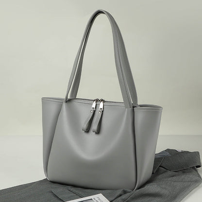 Elegant Large Tote Bag for Female - Handbag with Soft PU Material and Large Capacity for Everyday Style hobo Grey
