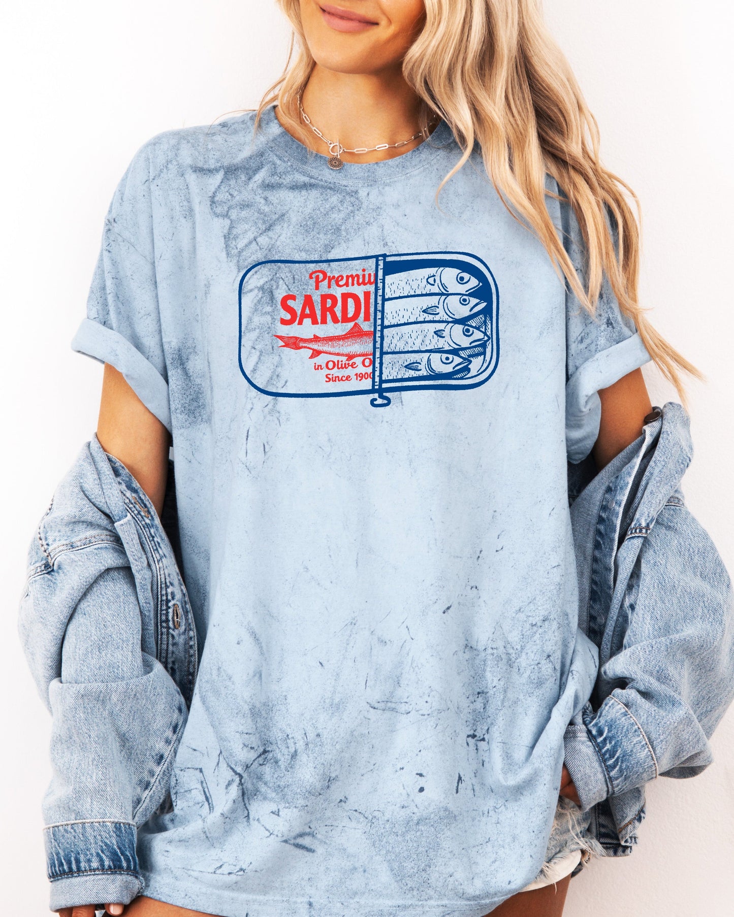 Sardines & Salmon Fish Comfort Colors T-Shirt – Nature Camping Hiking Outdoor Can Graphic Tee Ocean