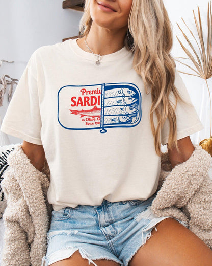 Sardines & Salmon Fish Comfort Colors T-Shirt – Nature Camping Hiking Outdoor Can Graphic Tee