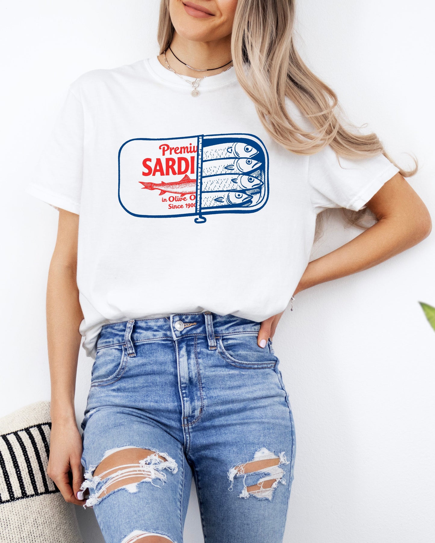 Sardines & Salmon Fish Comfort Colors T-Shirt – Nature Camping Hiking Outdoor Can Graphic Tee White