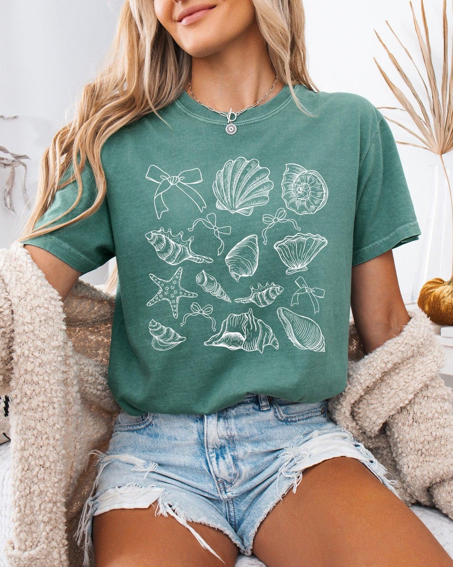 Seashell Lake Beach Comfort Colors Shirt – Mountain Hiking Camping Vacation Nature Graphic Light Green