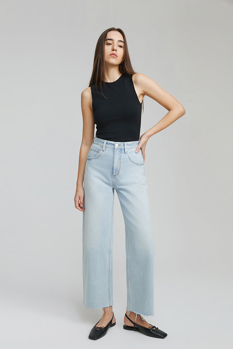 Moon Curve Raw Hem Crop Jeans HJ129