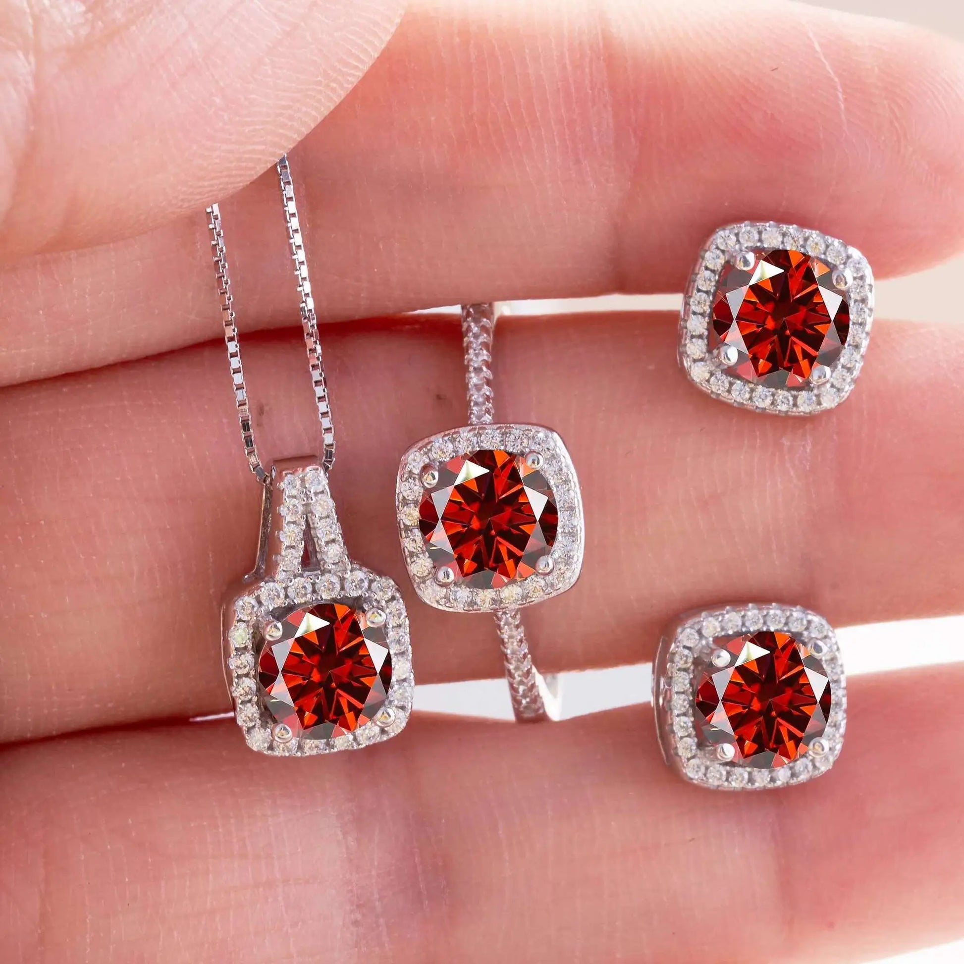 Moissanite D Color Round Cut 925 Sterling Silver Pendant Necklace and Studs Set red