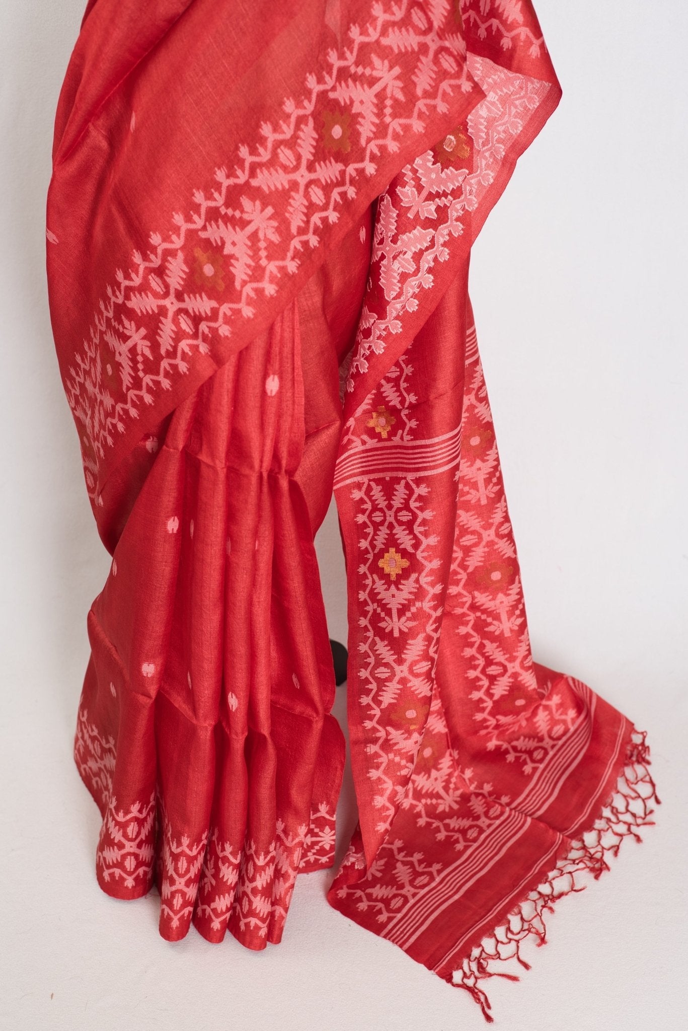 Rai: Bengal Tussar Silk Saree | Hand-Inspired Jamdani Weaving | Certified Silk