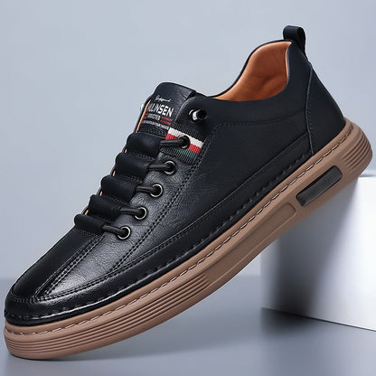 Trendy and versatile men's casual shoes, board shoes, leather soft soled breathable leather shoes